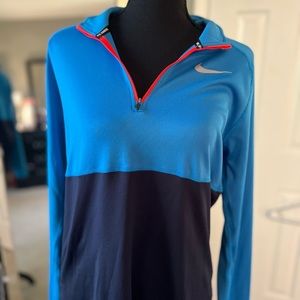 Nike Pullover